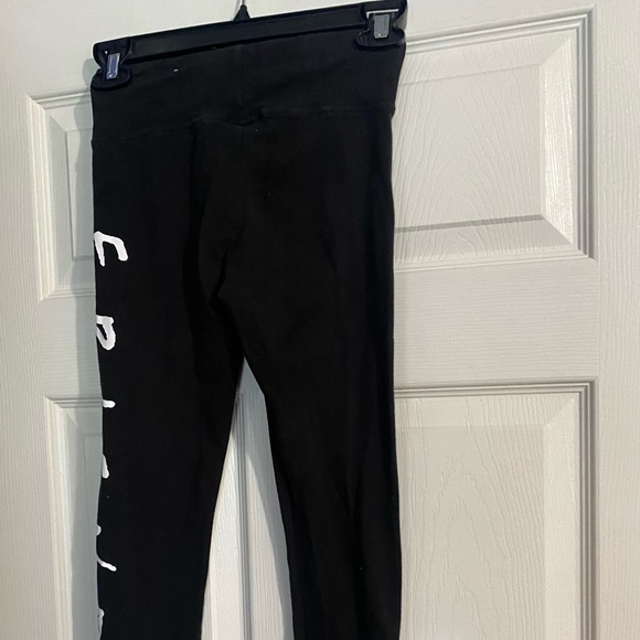 Friends children tights are a size 10. - Picture 6 of 7